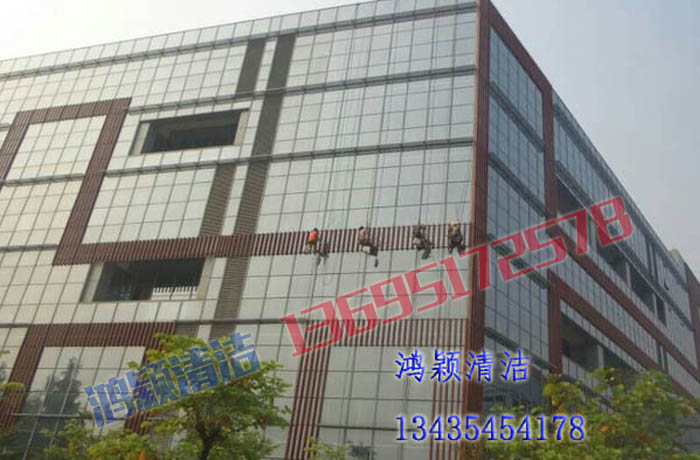 狮山大学智库城外墙清洗